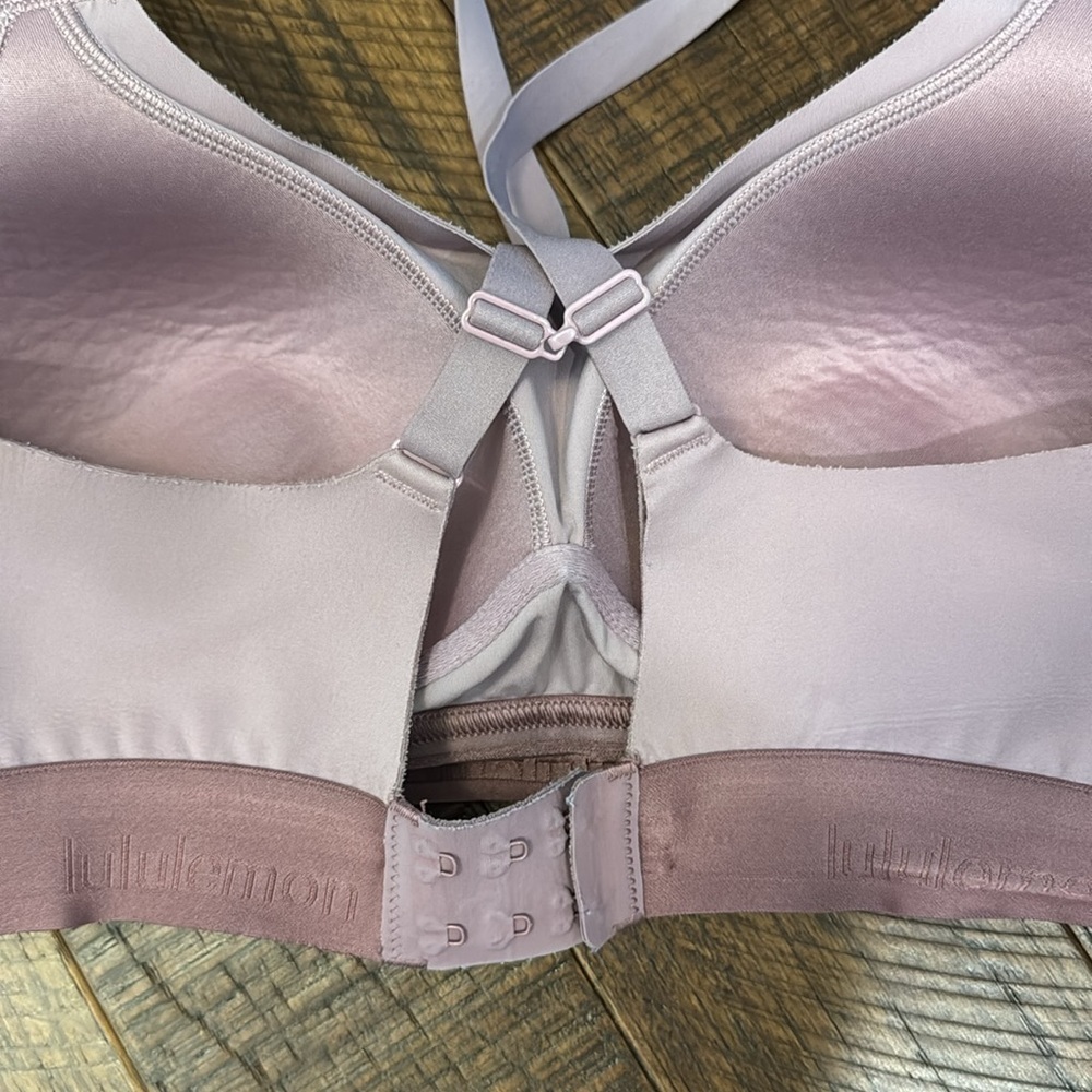 Lululemon Fine Form Bra in Rose Blush - Picture 8 of 9